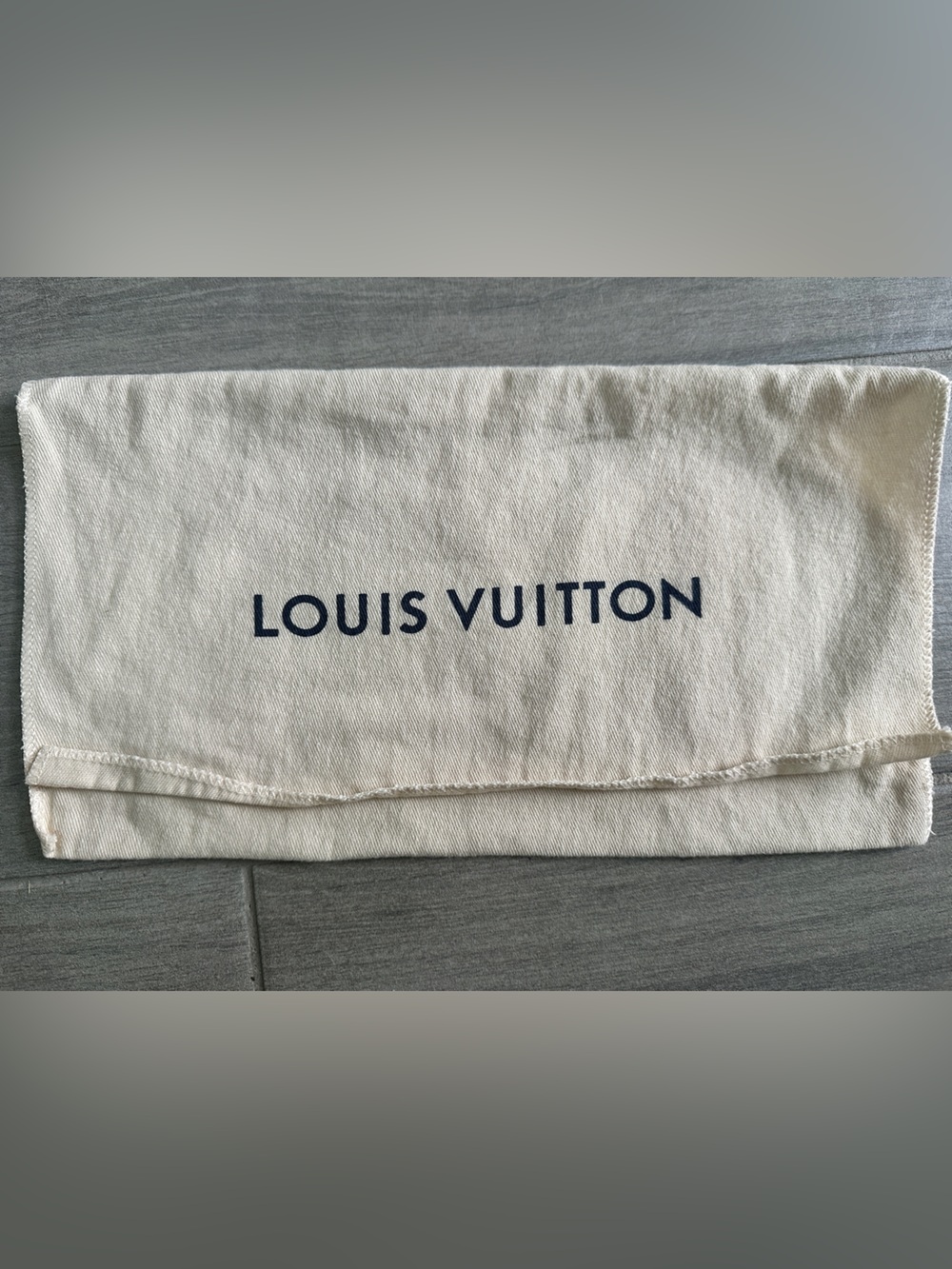 LV wallet dust bag